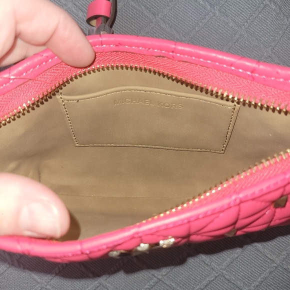 MICHAEL KORS HOT PINK QUILTED BELT BAG CROSSBODY BAG NWT - Picture 3 of 9